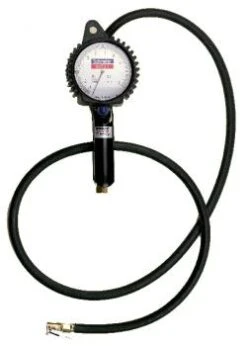 Geeichter Reifenfüller (CEE) 0.7-11bar